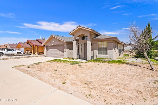 Building Photo - 14069 Lago Seco Dr