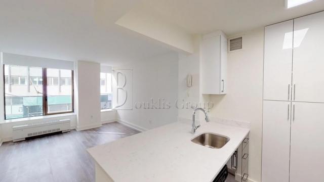 Building Photo - 2 bedroom in NEW YORK NY 10005