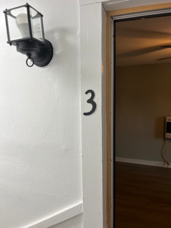 Building Photo - 608 Price St