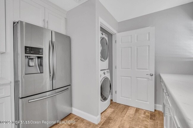 Building Photo - 2253 Llewellyn Pkwy