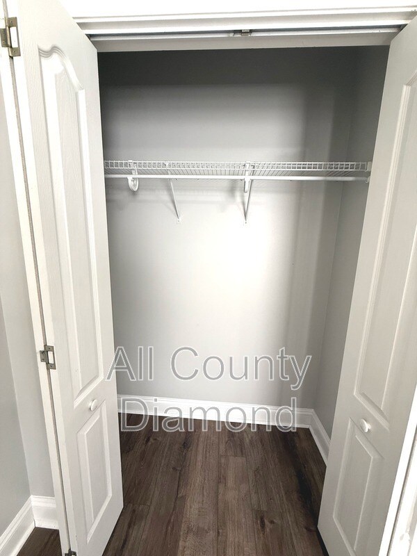 Building Photo - 12207 Lyndell Plantation Dr