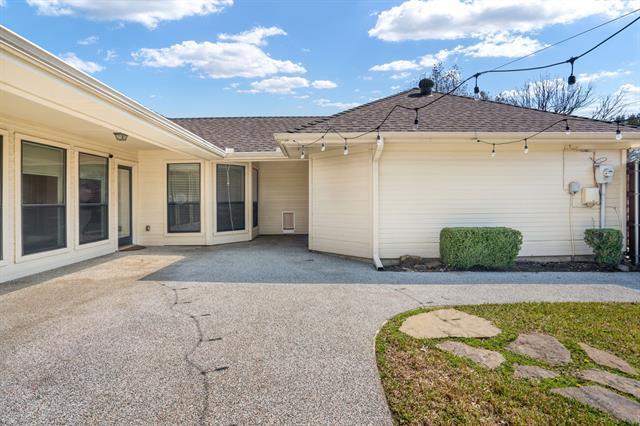 Building Photo - 1824 Huron Trail