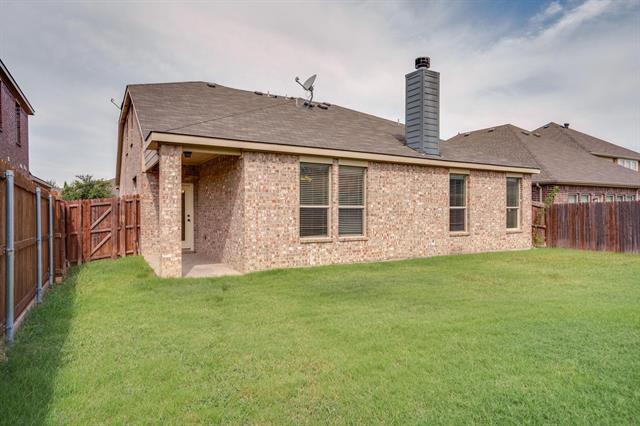 Building Photo - 4717 Hidden Pond Dr