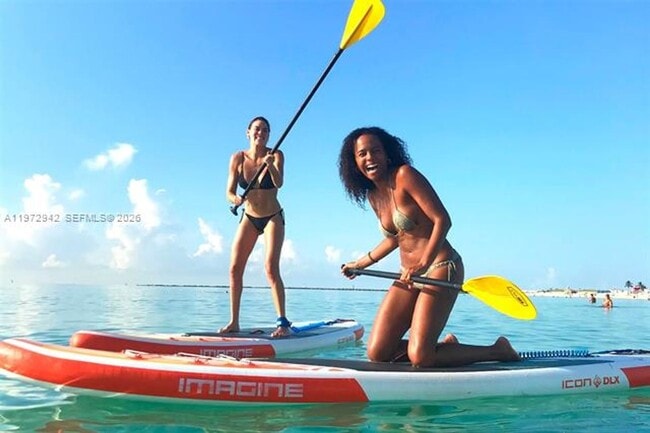 Building Photo - 1 Century Ln