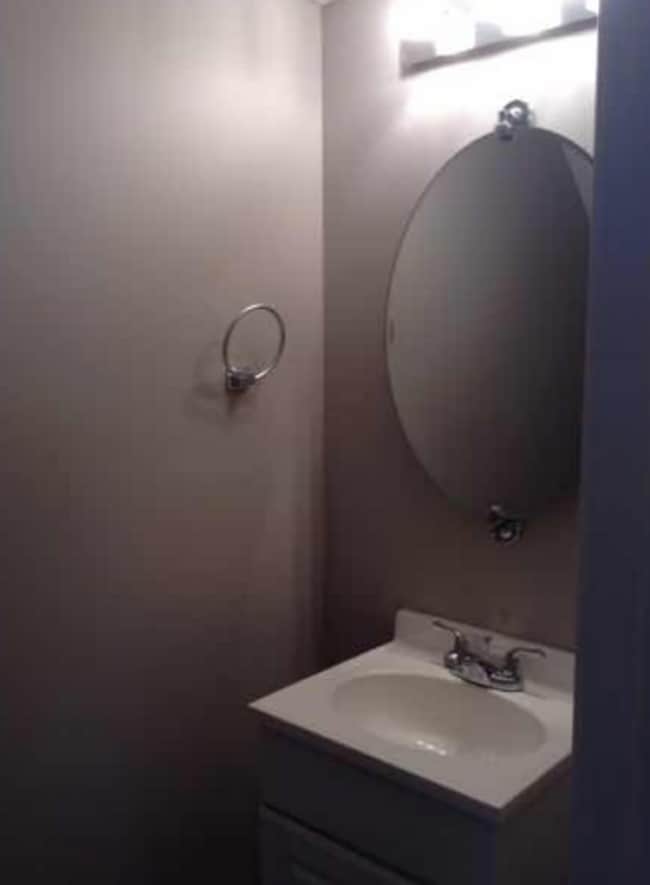 Building Photo - 3 bedroom, 2.5 bath Townhome *ASK US ABOUT...