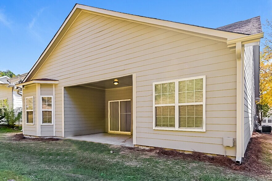 Building Photo - 512 Anglewood Trace