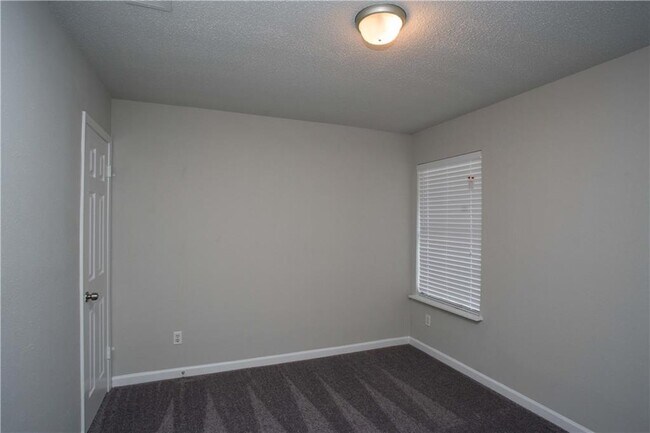 Building Photo - 5401 Loadstone Cove