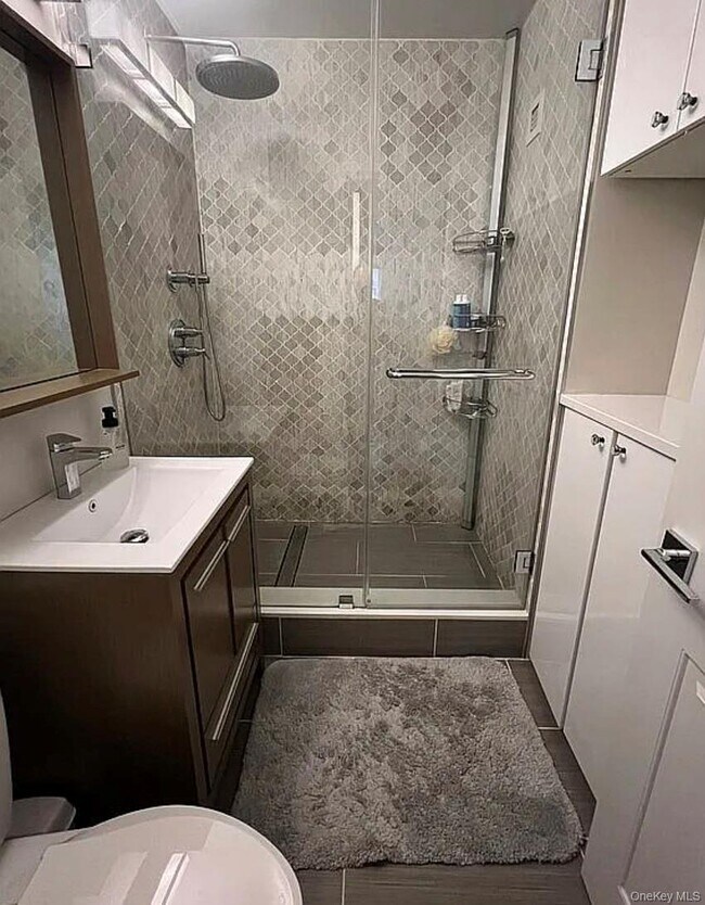 Building Photo - 4-74-74 48th Ave