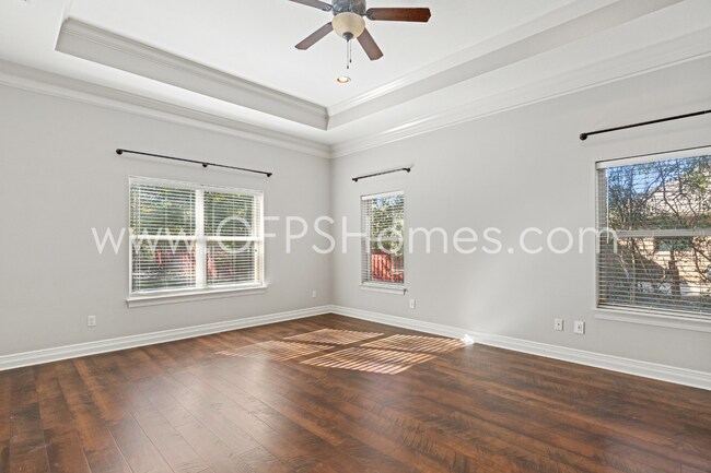 Building Photo - 120 Lake Merial Blvd