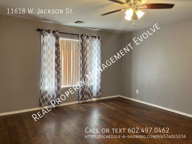 Building Photo - Lovely Avondale Home!