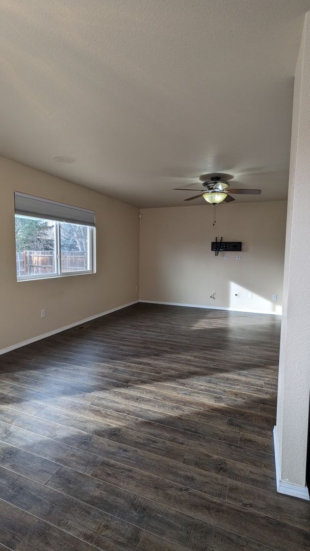 Building Photo - SPRINGS RANCH 3 BEDROOM/2 BATHROOM RANCH WITH FENCED YARD AND 2 CAR GARAGE!