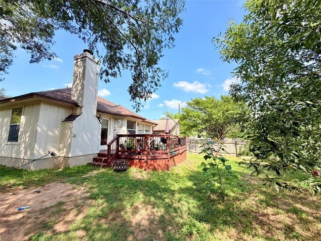 Building Photo - 2805 Feathercrest Dr