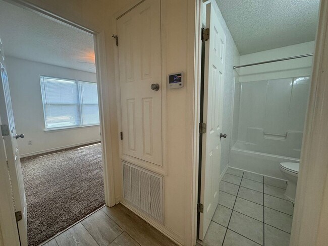 Building Photo - West Pensacola - Emerald Shores - 3 bedroom, 2 bathroom with enclosed sunroom