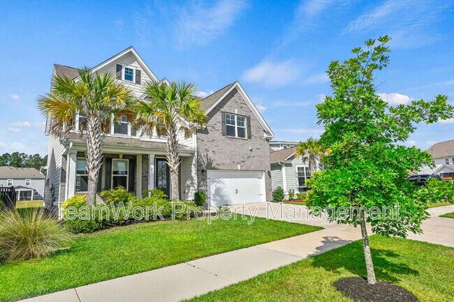 Building Photo - 233 Seaworthy St