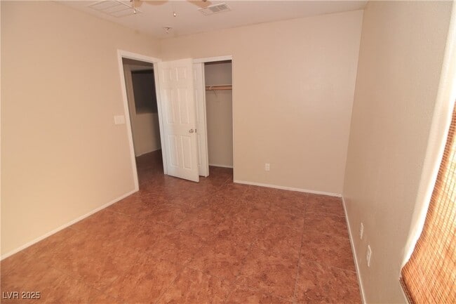Building Photo - 676 Swift Eagle Ave