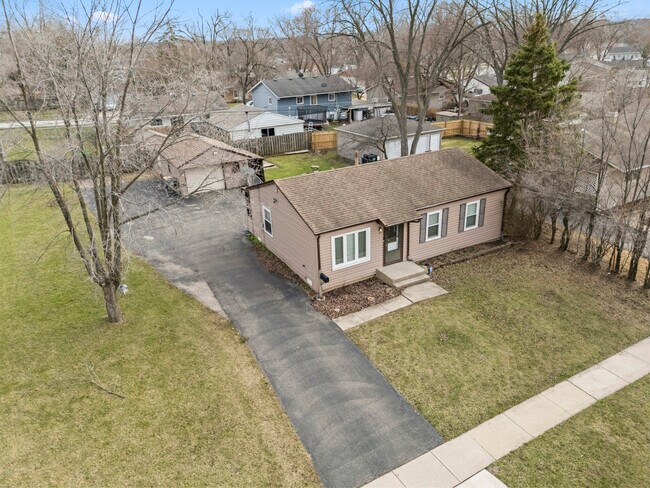 Building Photo - 25 McCabe Dr