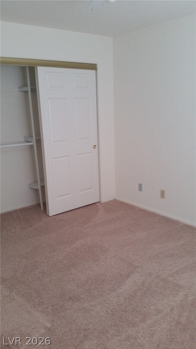 Building Photo - 1513 War Paint Dr
