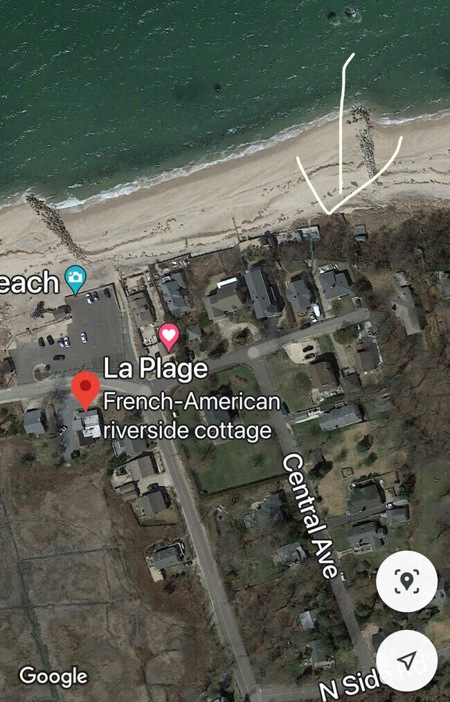 Building Photo - 7 Oak St