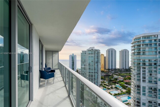 Building Photo - 300 Sunny Isles Blvd