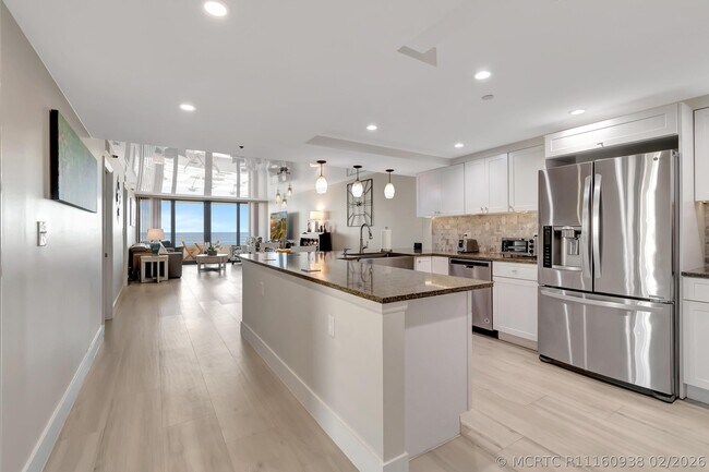 Building Photo - 3450 S Ocean Blvd