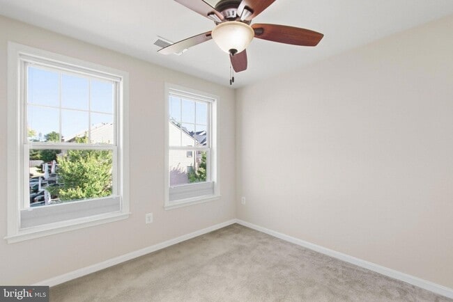 Building Photo - 1443 Occoquan Heights Ct
