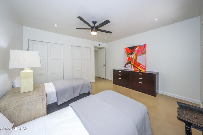 Building Photo - 2791 W Casas Cir