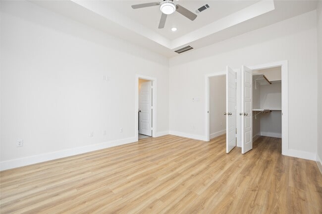 Building Photo - 7614 Avenue L