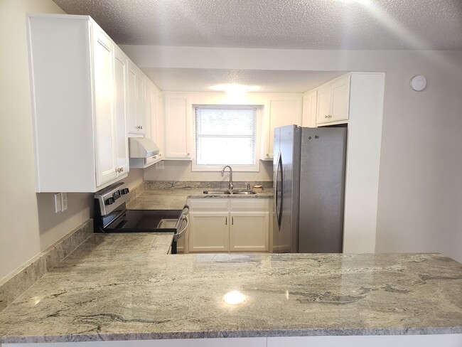 Building Photo - Come Home to the Cartecay