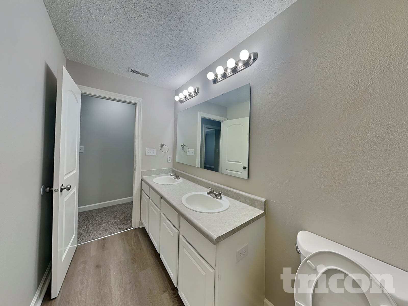 Building Photo - 5330 Basin Park Dr