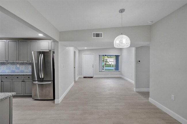 Building Photo - 3800 SW 58th Terrace