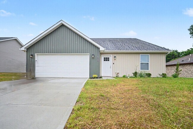 Building Photo - 2056 Thimble Creek Dr