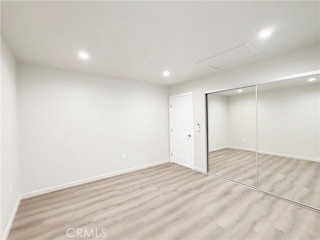 Building Photo - 401 W Erna Ave