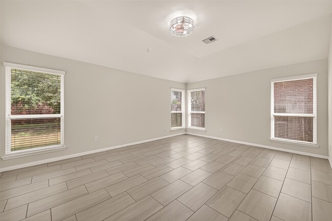 Building Photo - 17506 Waeback Dr