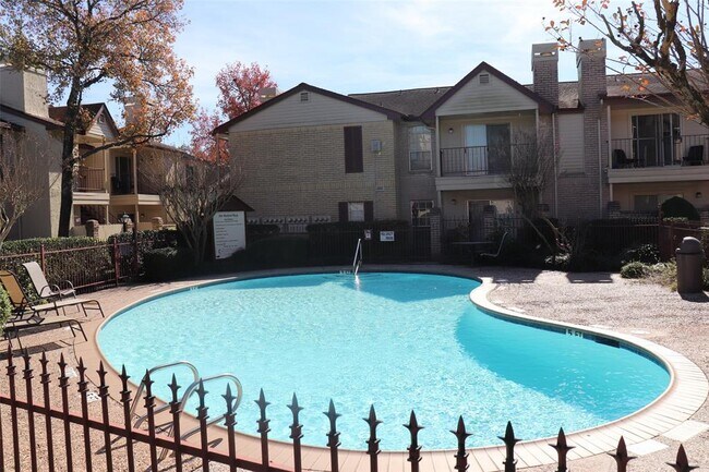 Building Photo - 2120 El Paseo St