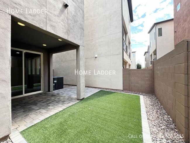 Building Photo - 7055 W Jasper Dr