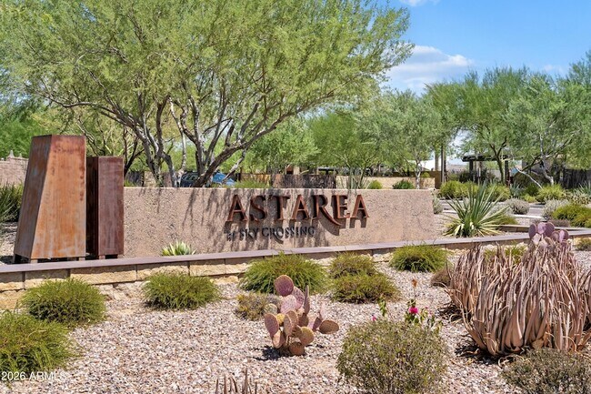 Building Photo - 3005 E Herrera Dr