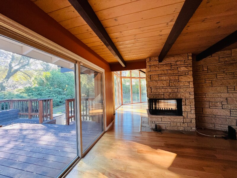 Building Photo - 7757 Country Ln
