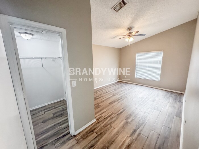 Building Photo - 251 Coralwood Ct