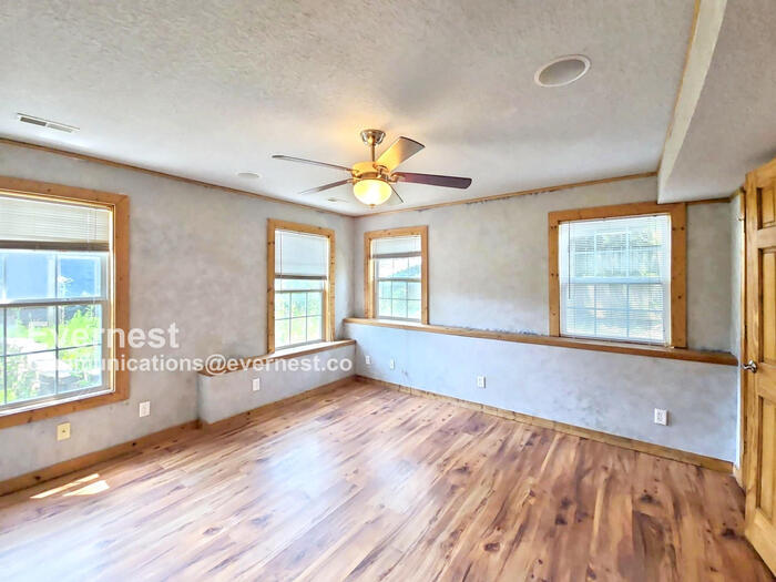 Building Photo - 1609 W 26th St