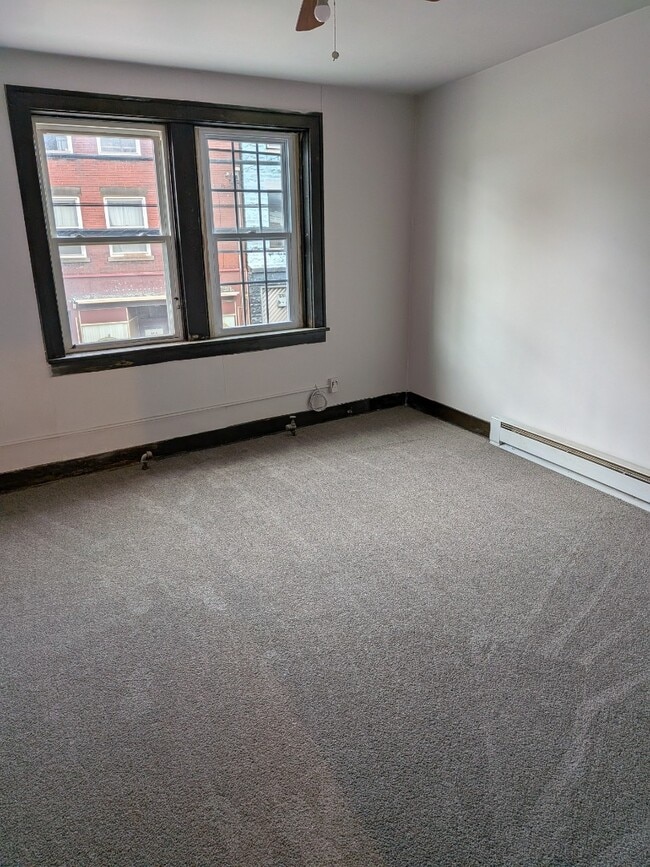 Building Photo - Cozy one bedroom apartment