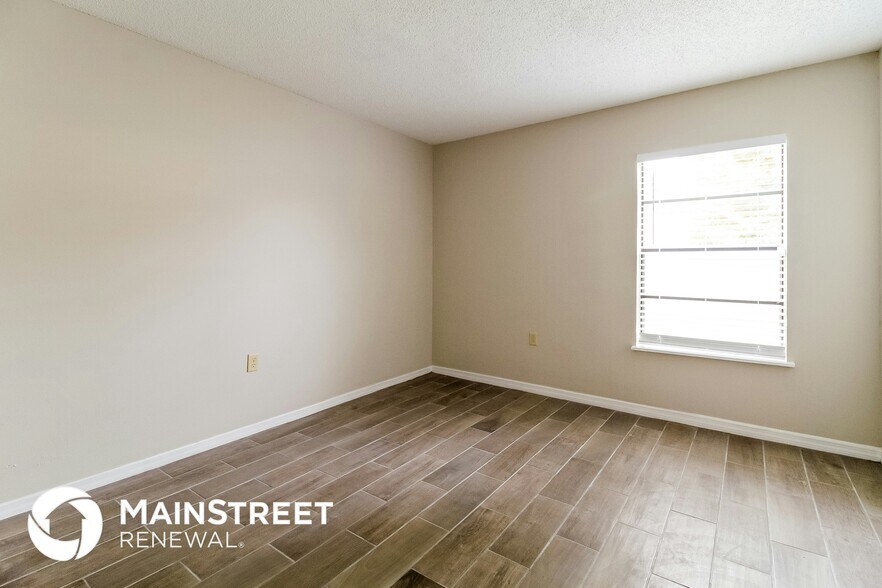 Building Photo - 257 Churchill Ct