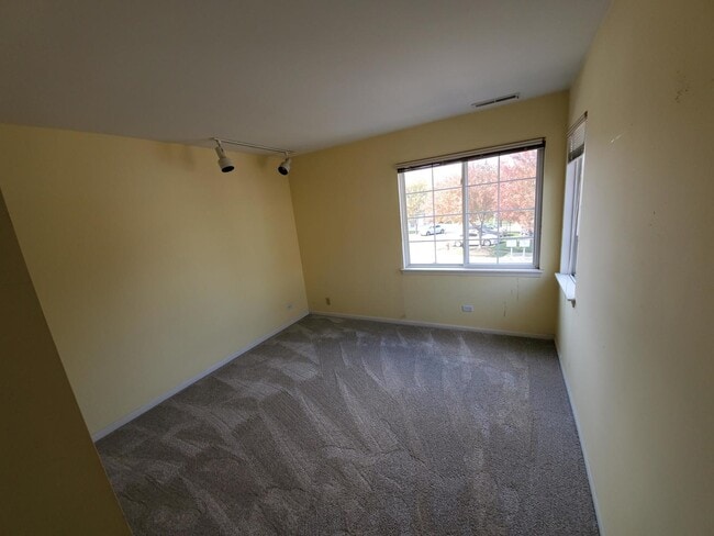 Building Photo - 237 Camel Bend Ct