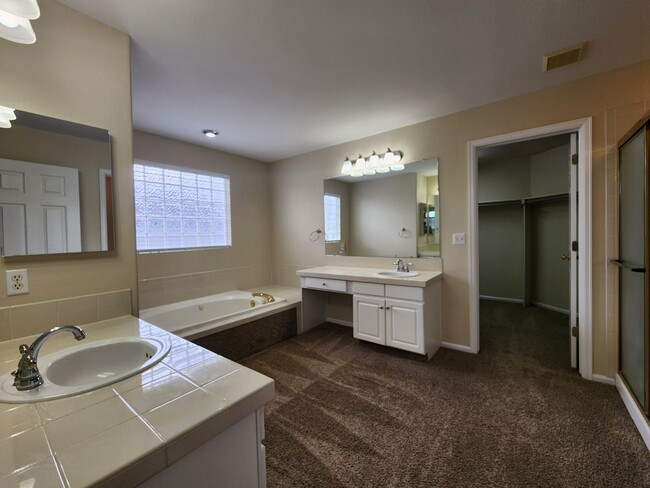 Building Photo - Great Saddle Rock Heights Home! 5 Bedroom ...