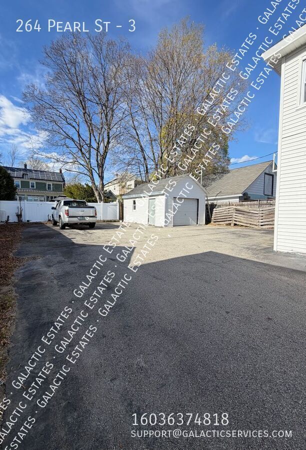 Building Photo - 264 Pearl St