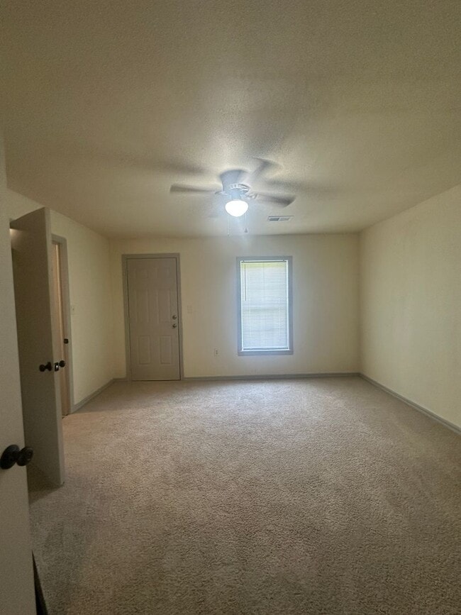 Building Photo - 171 Rudy Rd