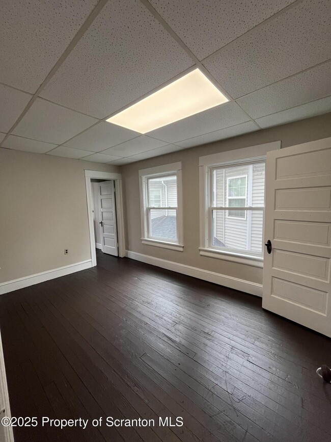 Building Photo - 304 Pittston Ave