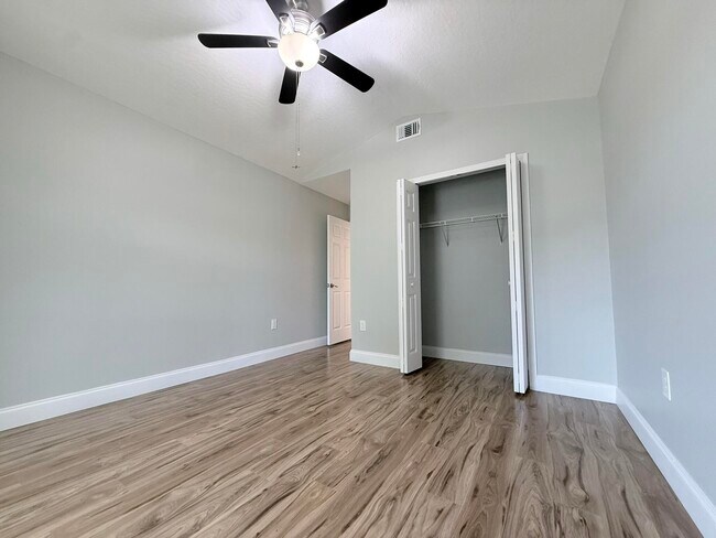 Building Photo - 3786 Sierra Dr
