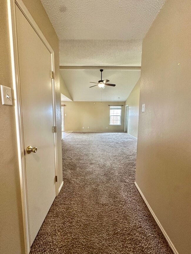 Building Photo - COMING MARCH 2026- 4-Bedroom Home in Paulann w/ Solar Panels!