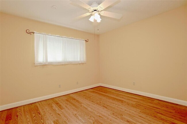 Building Photo - 14206 Stokesmount Dr