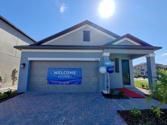 Primary Photo - 9570 Little Bluestem Dr